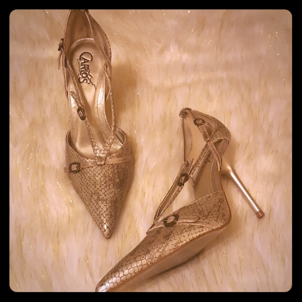 Carlos Santana Expose Heels